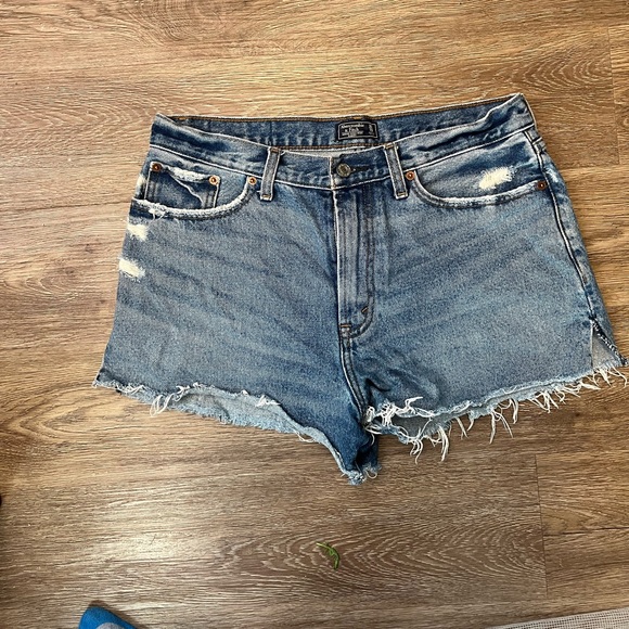 Abercrombie & Fitch Pants - Abercrombie and Fitch Annie high rise denim cut off shorts